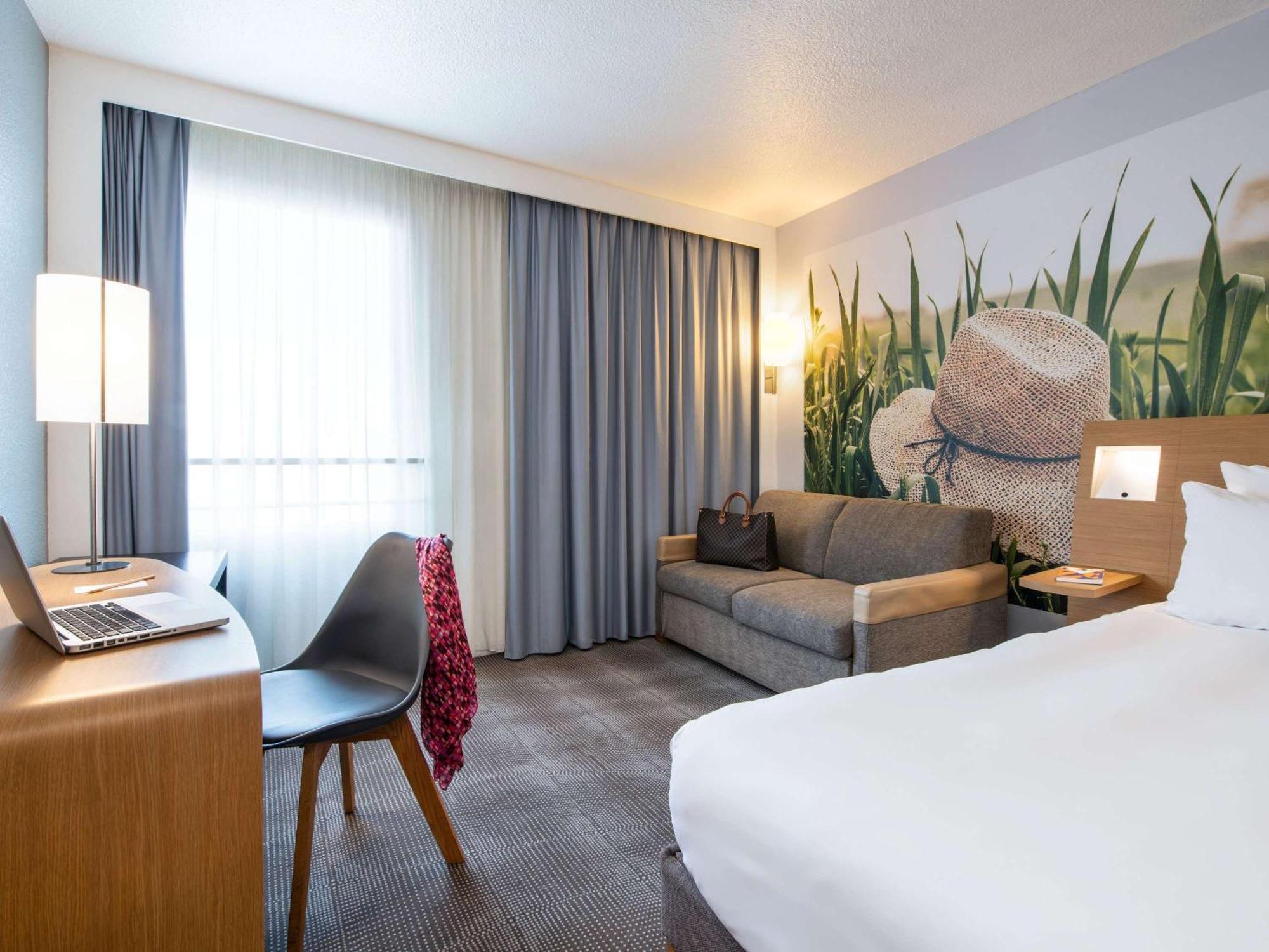 Novotel Paris Est 4*